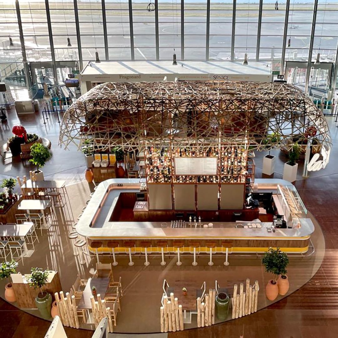 Bar de la Plage, the woven canopy seen from the mezzanine