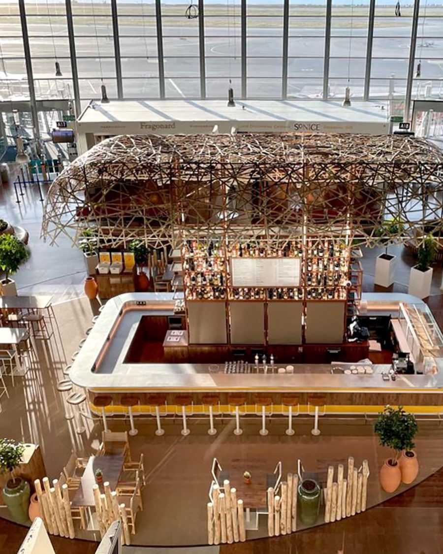 Bar de la Plage, the woven canopy seen from the mezzanine